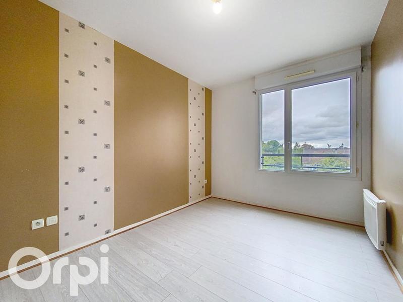 Appartement - 84 m² - 4 pièces