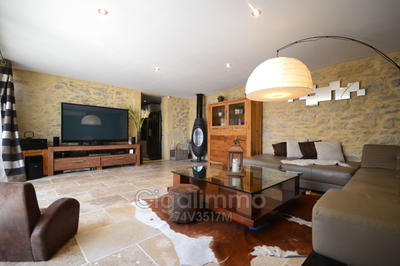 Maison en pierre - 200 m² - 7 pièces