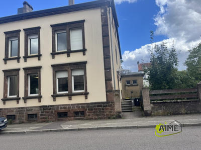 Maison - 207 m² - 10 pièces