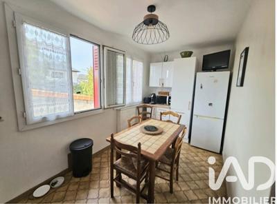 Maison - 101 m² - 5 pièces