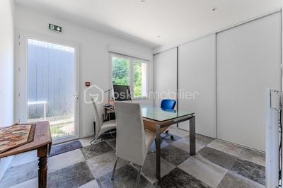 Local commercial - 105 m² - 7 pièces