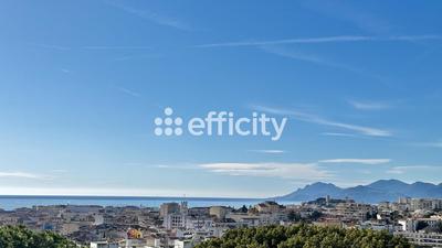 Appartement - 170 m² - 5 pièces