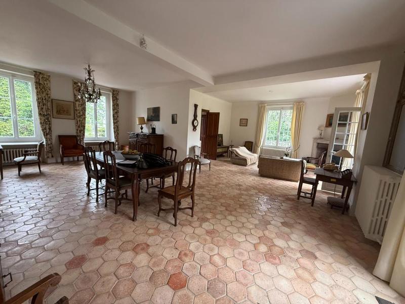 Maison - 200 m² - 6 pièces