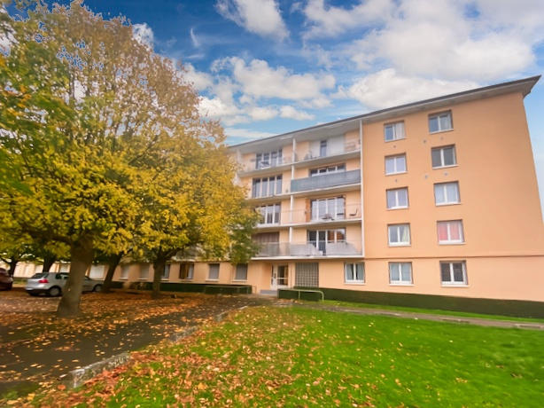 Appartement - 102 m² - 5 pièces