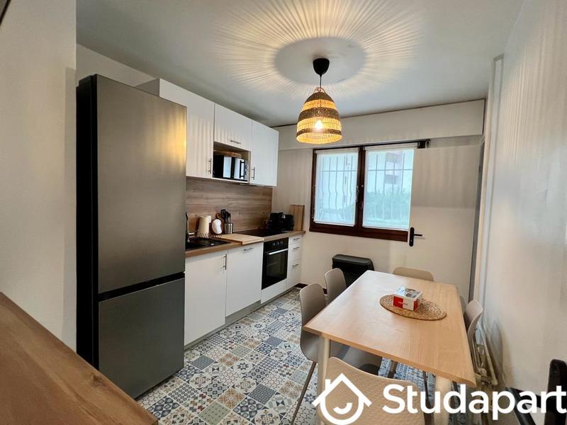 Chambre - 9 m² - 1 pièce