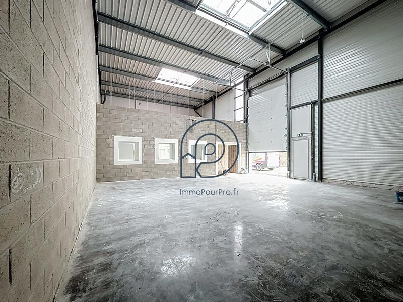 Local d'activités - 370 m²