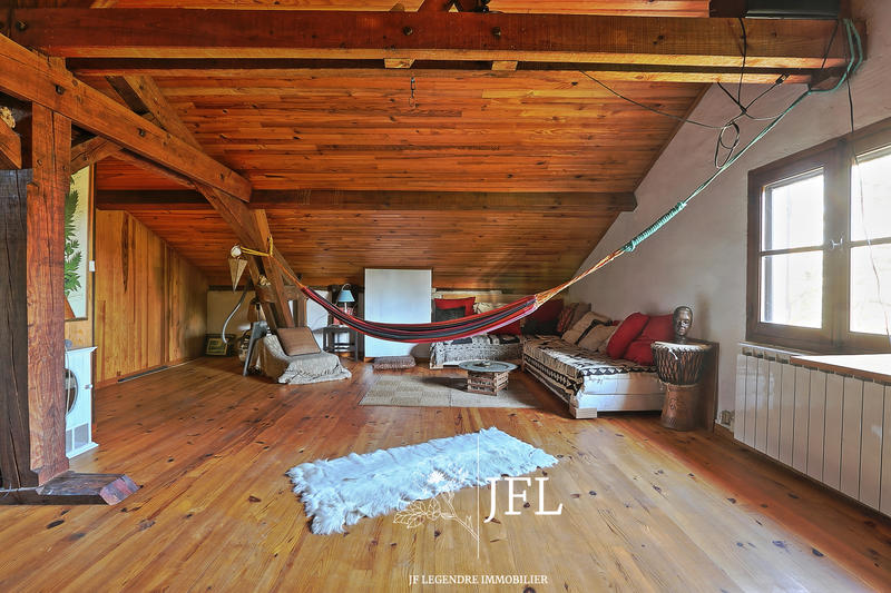 Propriété - 151 m² - 4 pièces