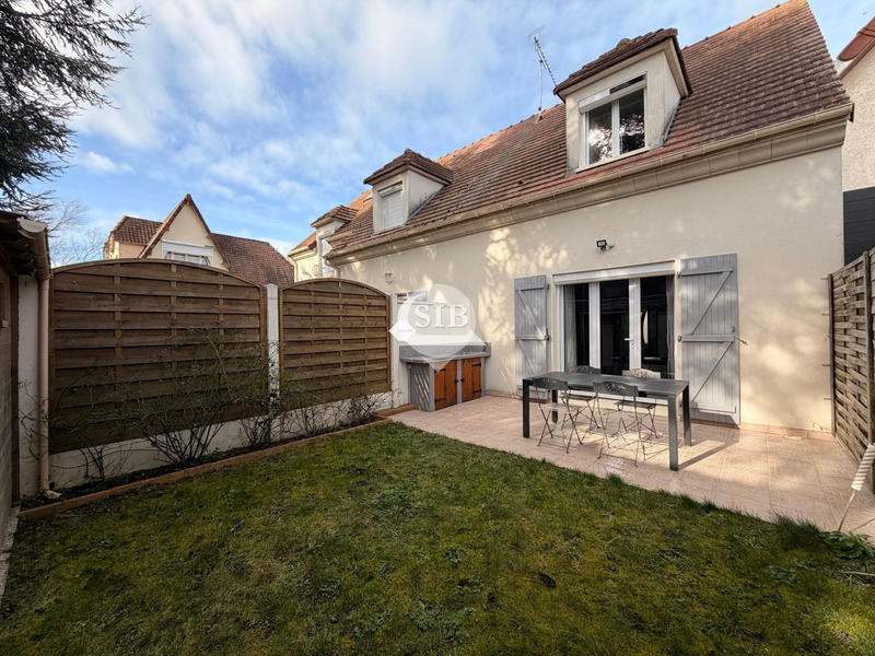 Maison traditionnelle - 72 m² - 4 pièces