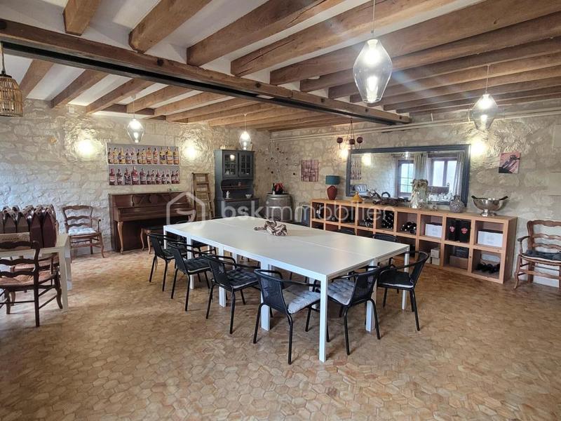 Maison de village - 361 m² - 12 pièces