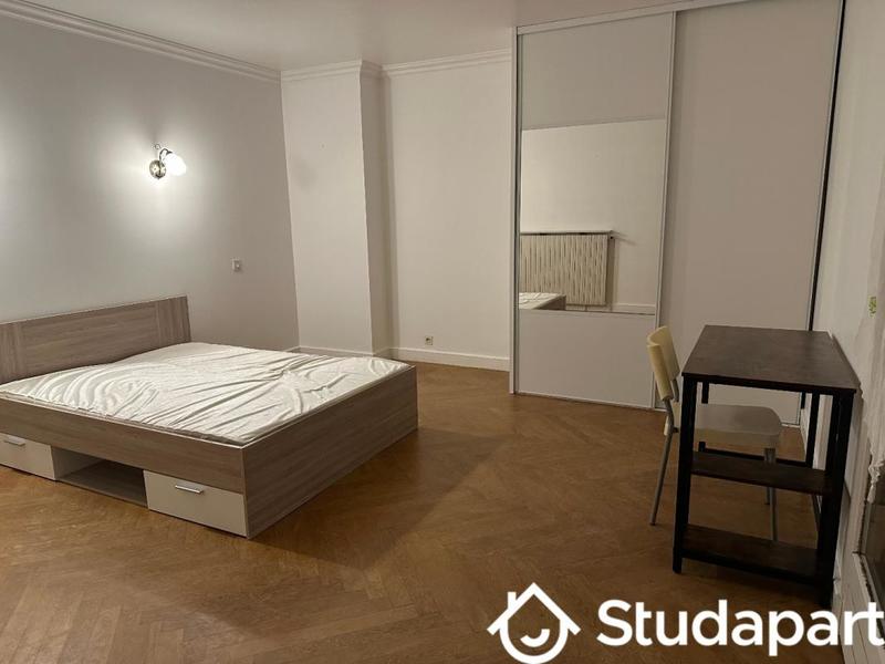 Chambre - 9 m² - 1 pièce