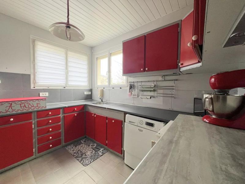 Maison - 140 m² - 8 pièces