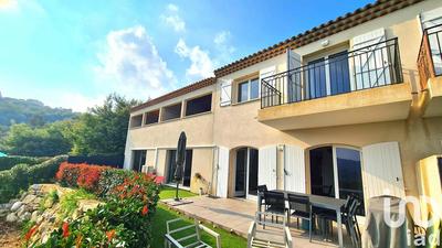 Maison - 143 m² - 5 pièces