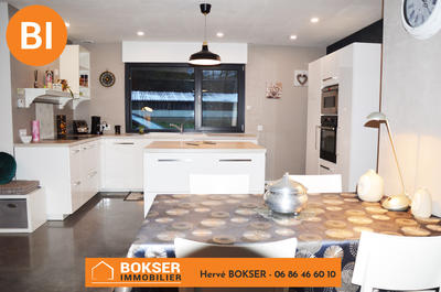 Maison - 186 m² - 6 pièces