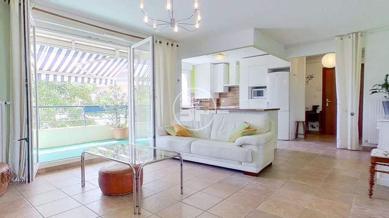 Appartement - 125 m² - 5 pièces