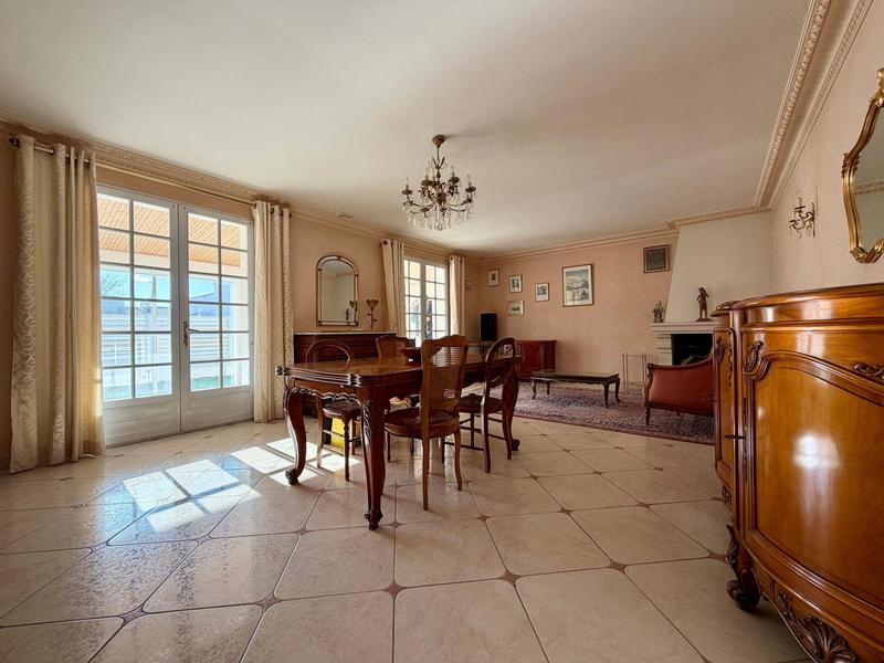 Maison - 133 m² - 6 pièces