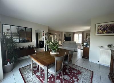 Maison - 103 m² - 4 pièces