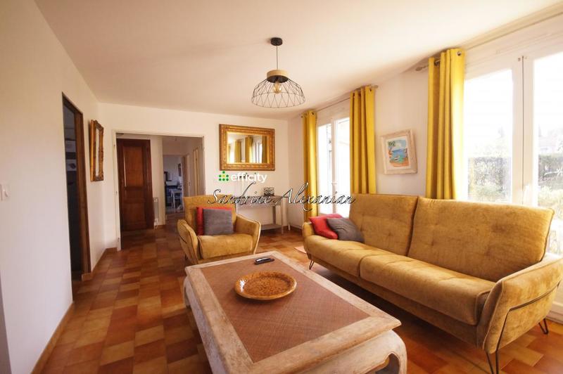 Maison - 88 m² - 5 pièces