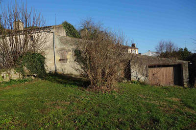 Maison - 340 m² - 11 pièces