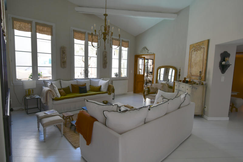 Maison - 295 m² - 10 pièces