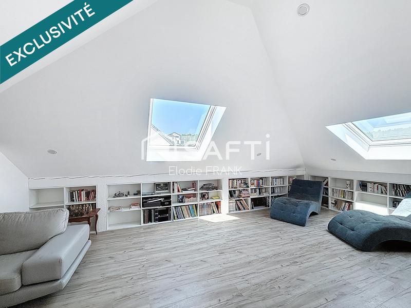 Maison - 259 m² - 9 pièces