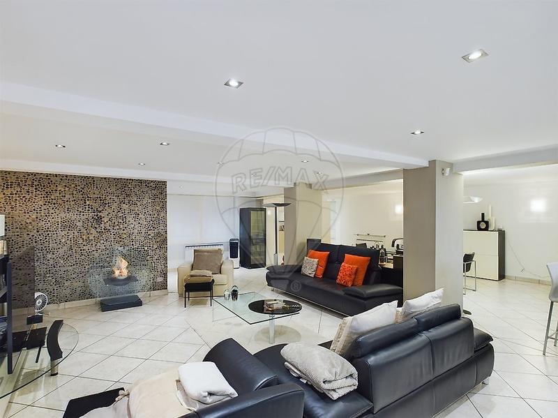 Appartement - 152 m² - 3 pièces