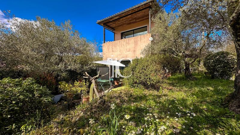 Maison - 107 m² - 4 pièces