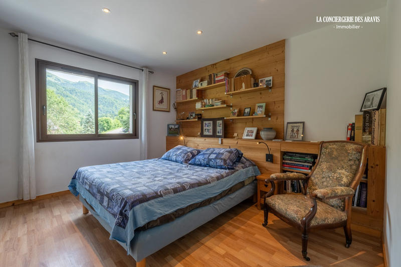 Maison contemporaine - 209 m² - 6 pièces