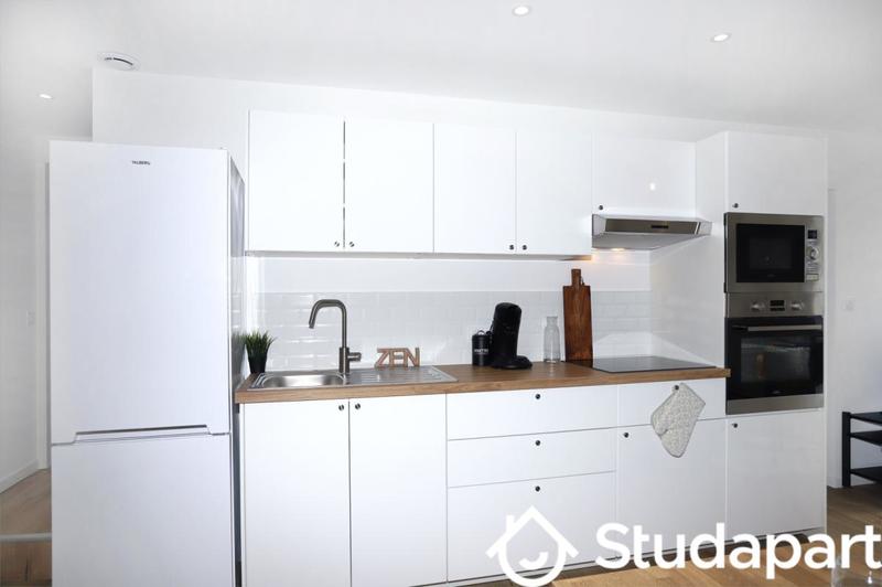 Chambre - 11 m² - 1 pièce