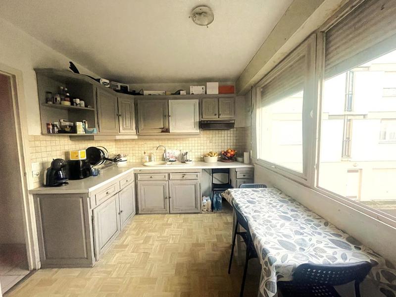 Appartement - 93 m² - 5 pièces