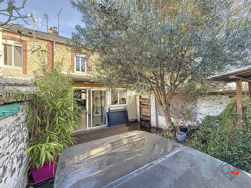 Maison - 75 m² - 4 pièces