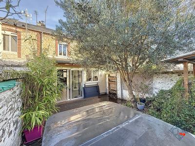 Maison - 75 m² - 4 pièces