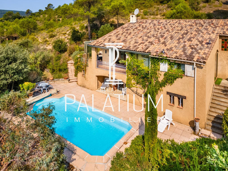 Villa - 137 m² - 5 pièces
