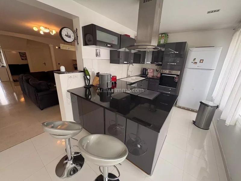 Maison - 174 m² - 8 pièces