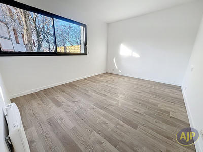 Appartement - 90 m² - 3 pièces