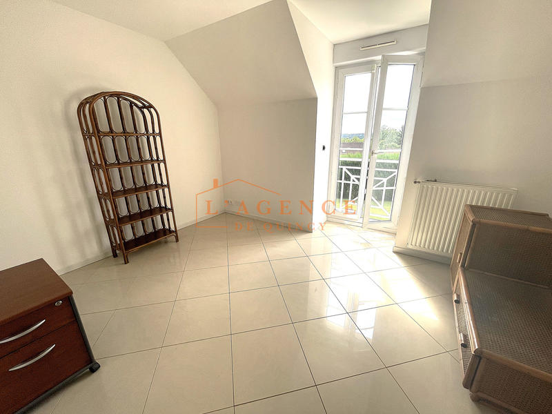 Maison - 239 m² - 6 pièces