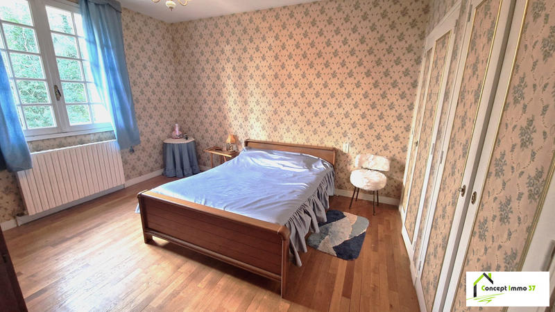 Maison - 235 m² - 8 pièces