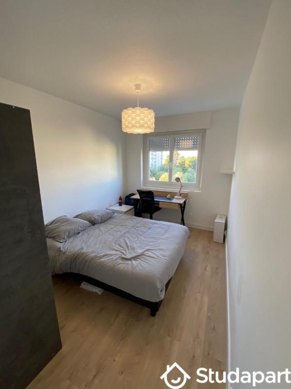 Chambre - 11 m² - 1 pièce