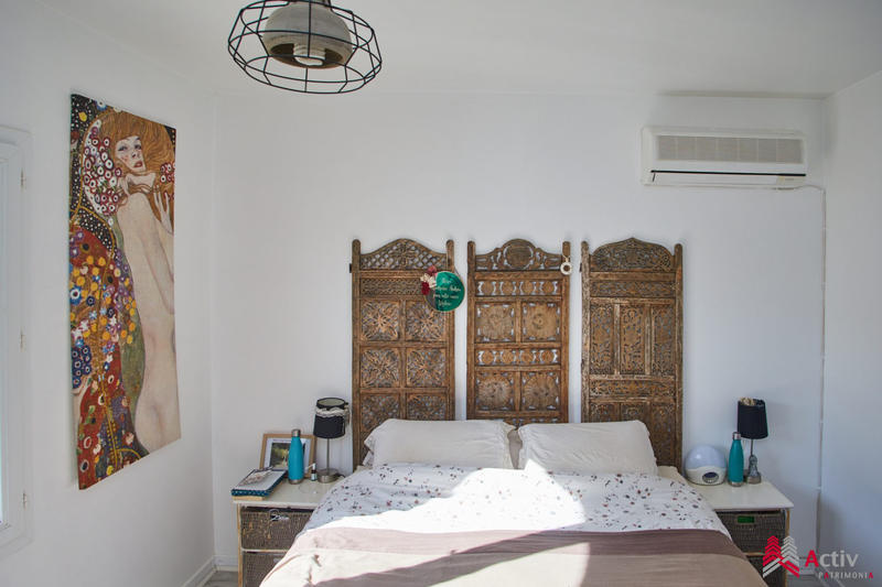 Villa - 180 m² - 6 pièces