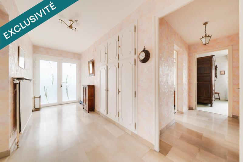 Maison - 195 m² - 8 pièces