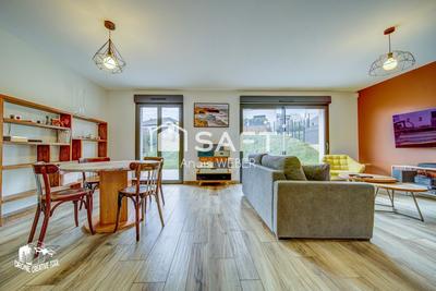 Maison - 98 m² - 4 pièces