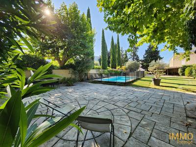 Maison de maîtres - 280 m² - 14 pièces