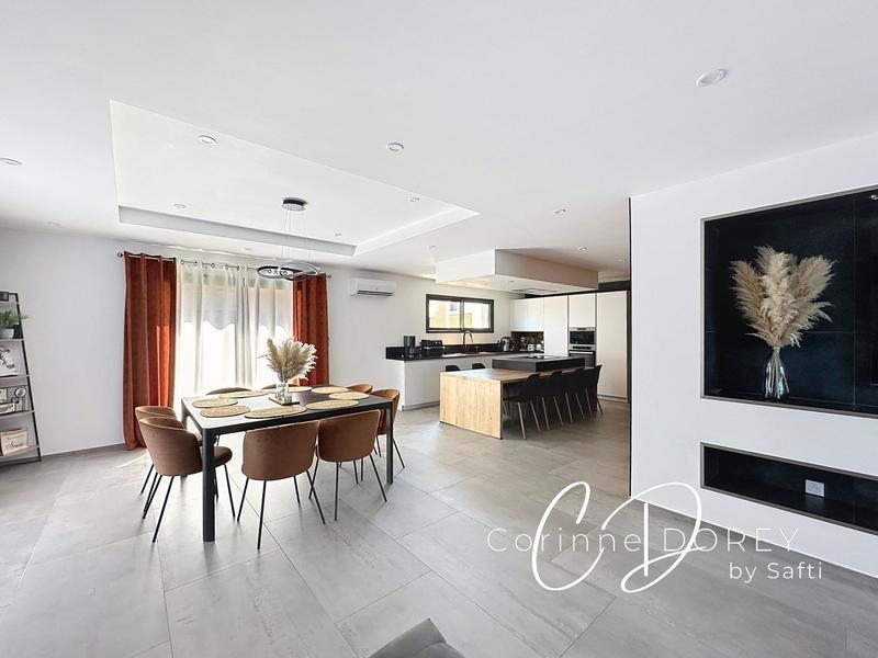 Maison - 148 m² - 5 pièces