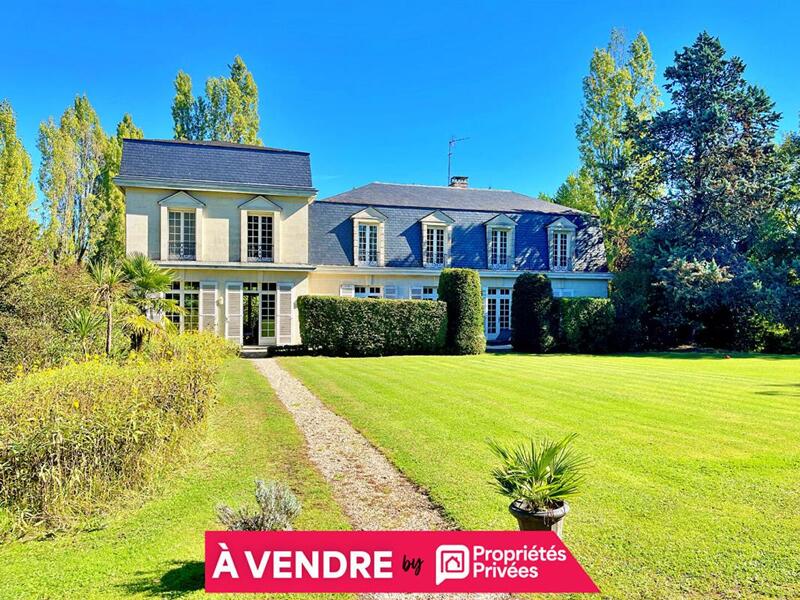 Propriété - 350 m² - 8 pièces
