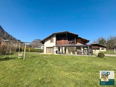 Villa - 195 m² - 7 pièces