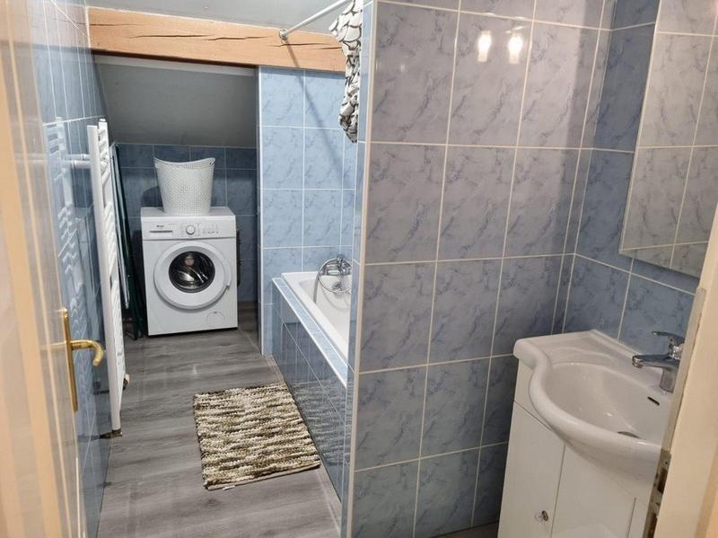 Appartement - 90 m² - 4 pièces