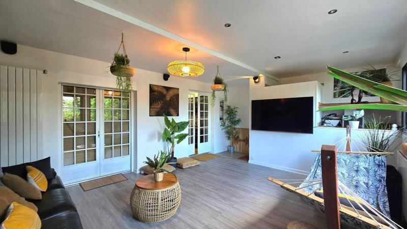 Maison - 188 m² - 7 pièces