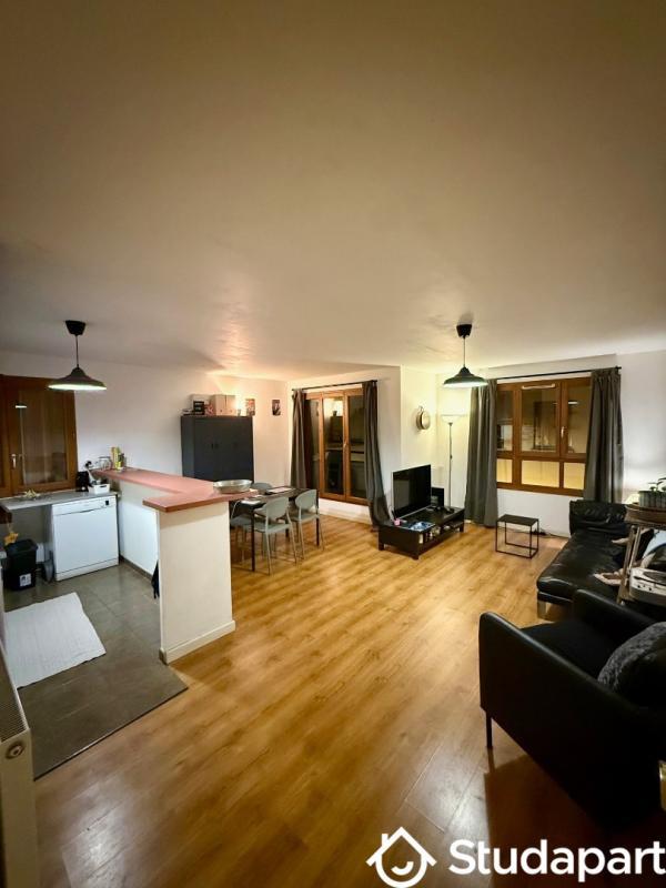 Chambre - 14 m² - 1 pièce