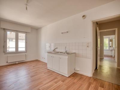 Appartement - 77 m² - 4 pièces