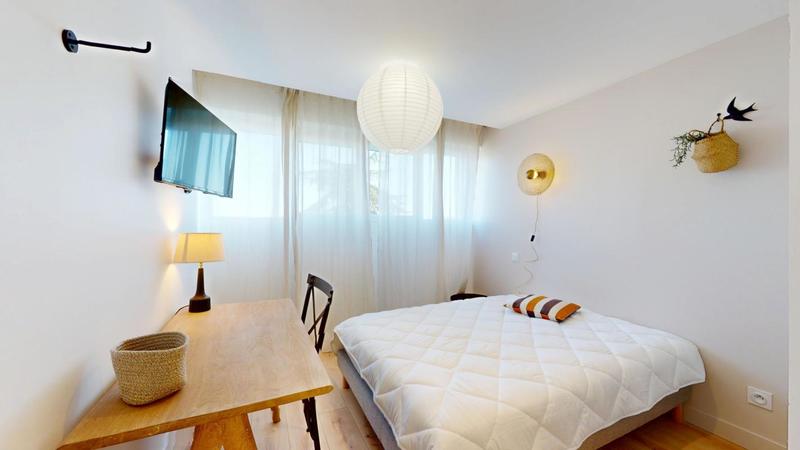 Appartement - 99 m² - 6 pièces