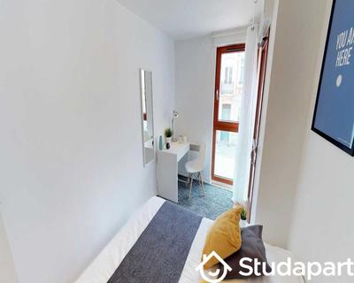 Chambre - 70 m² - 1 pièce